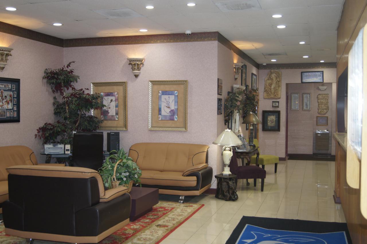 Days Inn By Wyndham Durham/Near Duke University Buitenkant foto